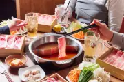 しゃぶしゃぶ温野菜、平日限定「鍋飲みセット」を生ビール飲み放題付きで値段据え置き2,178円にて提供
