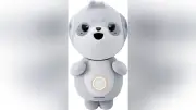 シャープ、オレ様気質のAIロボ「ポケとも」第2弾を12月発売