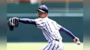 白樺学園、初戦敗退 村端主将の同点打も九回に力尽く