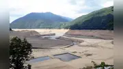 庄川渇水で小牧・祖山ダムの水、２９日にも底尽きか　遊覧船は運航見合わせ