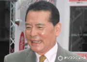 千昌夫、祖父の写真公開に反響「ハリウッド俳優みたい」