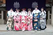 SKE48新成人6人が熱田神宮で「二十歳のつどい」、倉島杏実らが抱負語る