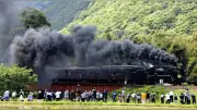 「ＳＬやまぐち号」蒸気圧不足で途中運休、約420人に影響