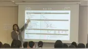 佼成学園女子中高、中2に保護者3人が職業語る 保健師・映画プロデューサー・クイズ作家
