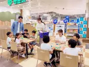 サントリー「ちょ備蓄」イベント、晴海で親子向けに開催 食品・日用品7社と協働