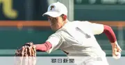 高岡商、6失策すべて失点に 1、2年生中心のチーム「歓声にのまれた」