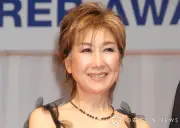 髙橋真梨子、結婚33年迎え夫ヘンリー広瀬と顔出し2ショット公開