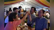 遠野ホップ収穫祭始まる、地ビール17種類楽しむ 23日まで