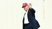 トランプ氏、イランとの協議否定し海上封鎖継続へ ホルムズ海峡は開放と主張