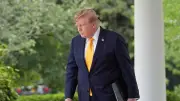 トランプ氏、ホルムズの機雷「全て除去」とSNS投稿　真偽不明、オマーンはイランと協議