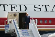 トランプ氏、暗殺脅威でトルコを極秘出国 コンテナで別機に移動