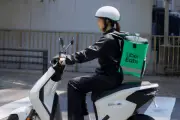Uber Eats、Hondaの二輪安全運転診断アプリ活用し実証実験