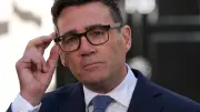 バーナム英首相がウクライナ初訪問、長距離攻撃能力強化へ機密情報提供を表明