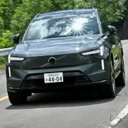 新型ボルボEX90で東京～日光420km往復試乗! いろは坂も軽快に登る680PSのフラッグシップEV