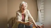 戦後81年、孤児が見つめた戦争と空腹 12歳で大阪駅に寝泊まりした角エミコさん