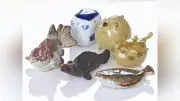 鳥、魚、果物…モチーフ様々「水滴」書道を彩るアート、佐藤辰之さんコレクション