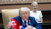 トランプ大統領の最側近ナタリー・ハープ氏とは何者か、35歳の仕事内容と権限に注目