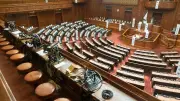 国会議員が「常に眠そう」なワケ 過密スケジュールの実態とは