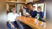 延岡市・島浦島出身の矢崎愛さん、バル喫茶「灯船」を開店 曽祖父から続く巻き網漁会社を事業承継し業種転換