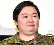 やす子、楽屋で編み物するマネージャーの姿公開「何でも話せてマジお父さん」