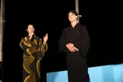横浜流星＆広瀬すず、浴衣姿でおんまく花火大会にサプライズ登場
