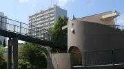 横浜・竹山団地の「巨大人工池」住戸内部を公開、築55年の秘密