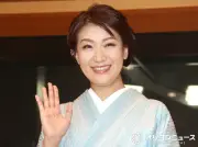 市川由紀乃、卵巣がん治療から1年で髪が肩まで伸びる ビフォーアフター公開に反響