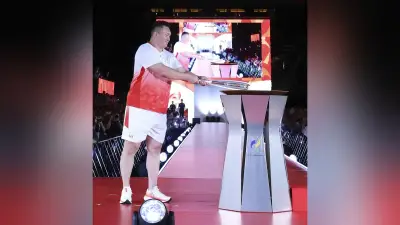 アジア大会開幕前日、聖火リレー最終日 最終ランナーは白鵬さん