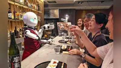 分身ロボ接客のスナック「オリィスナック」日本橋にオープン、難病のママが遠隔操作