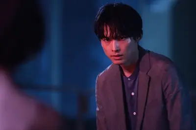松村北斗主演『告白－25年目の秘密－』第8話、25年の片思い実り涙のキスにSNS絶賛
