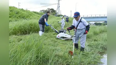 草刈りボランティア２０年超、高齢化で解散へ…最後の作業に６人