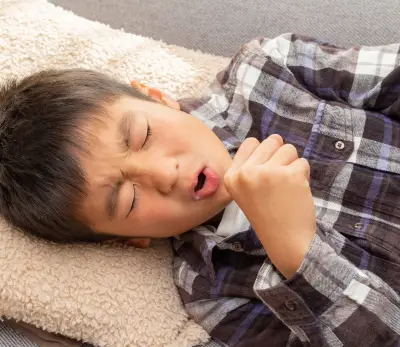 子どもの咳、救急受診の判断は「呼吸の様子」で—小児救急医が解説