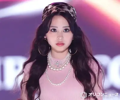 カジサック長女・梶原叶渚、TGCで“強め”メイク×ファーコートの新たな魅力