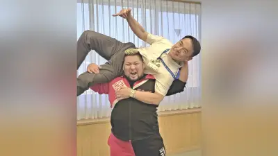 「唐津の重戦車」野崎広大選手、デビュー10周年大会をPR 峰市長にプロレス技
