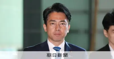 小泉防衛相を留任で調整　内閣改造、安保3文書改訂を控え継続性重視