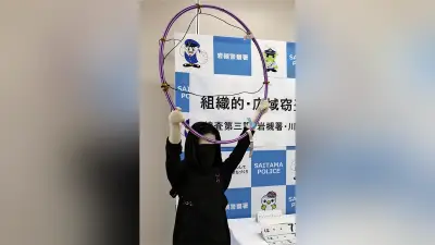 フラフープで車の鍵を誤作動させ2台盗んだ疑い、28歳男を逮捕