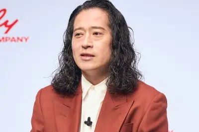 又吉直樹、東野幸治との初共演を回想「ずっとヘラヘラした顔で見てて」