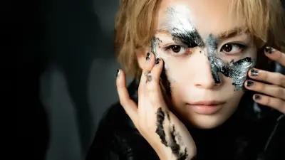 なにわ男子・大西流星、黒＆ピンクの2種メイク披露 『ブレス』特別映像＆ビジュアル解禁
