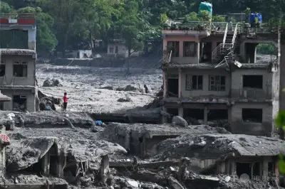 ネパール土石流1週間、死者1000人超 不明者4500人近く、捜索難航
