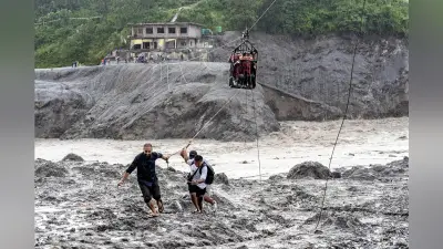 ネパール土石流1週間、再建必要2万戸、依然5000人行方不明