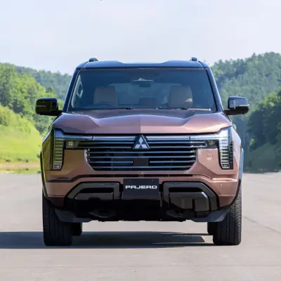新型パジェロ、デザイン全面刷新でフラッグシップSUVに