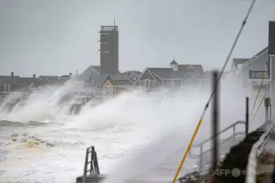 米北東部を暴風雨「ノーイースター」が直撃、数百便欠航や数万世帯停電
