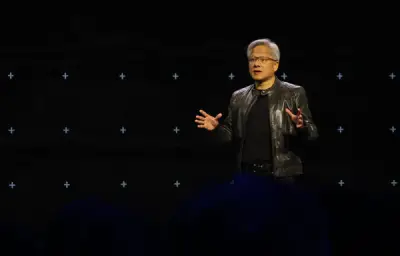 エヌビディアCEO、AI脅威論は「需要を作るための話」と一蹴