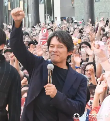 織田裕二、14年ぶり大阪登場！『踊る大捜査線』イベントに5000人集結