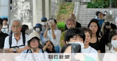 沖縄知事選、基地語らぬデニー氏と6党相乗り古謝氏 前回から一変の構図