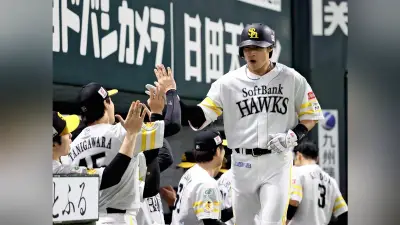 ソフトバンク柳田2打席連続弾で3連勝、松本晴は初の2桁勝利