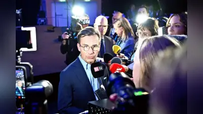 スウェーデン議会選、中道左派が4年ぶり政権奪還へ 1議席差の大接戦