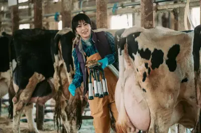 松たか子、岡山・奈義町で酪農と彫刻学び「幸せ」 『ナギダイアリー』メイキング映像公開