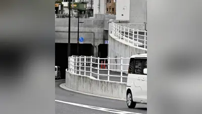 広島のアンダーパスでトラック冠水、７５歳男性が１１０番…電光掲示板の注意喚起に課題