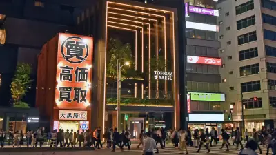 東京・八重洲口前再開発に「ど根性ビル」2棟残る オーナー「親に売るなと言われた」